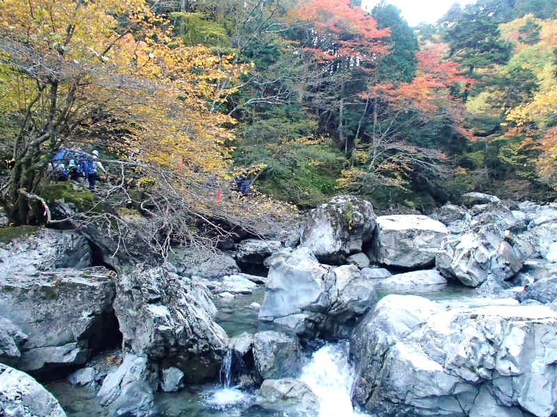 トレッキング弥山双門の滝18